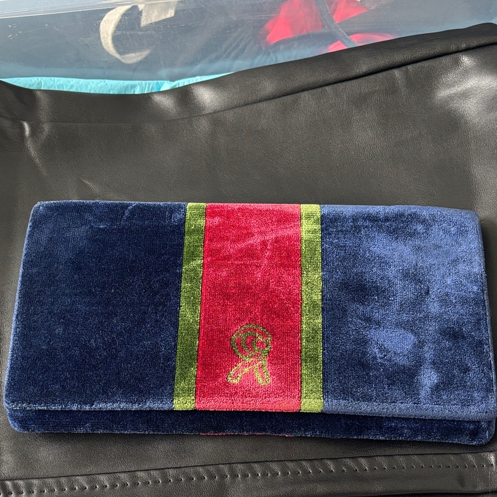 Vintage clutch